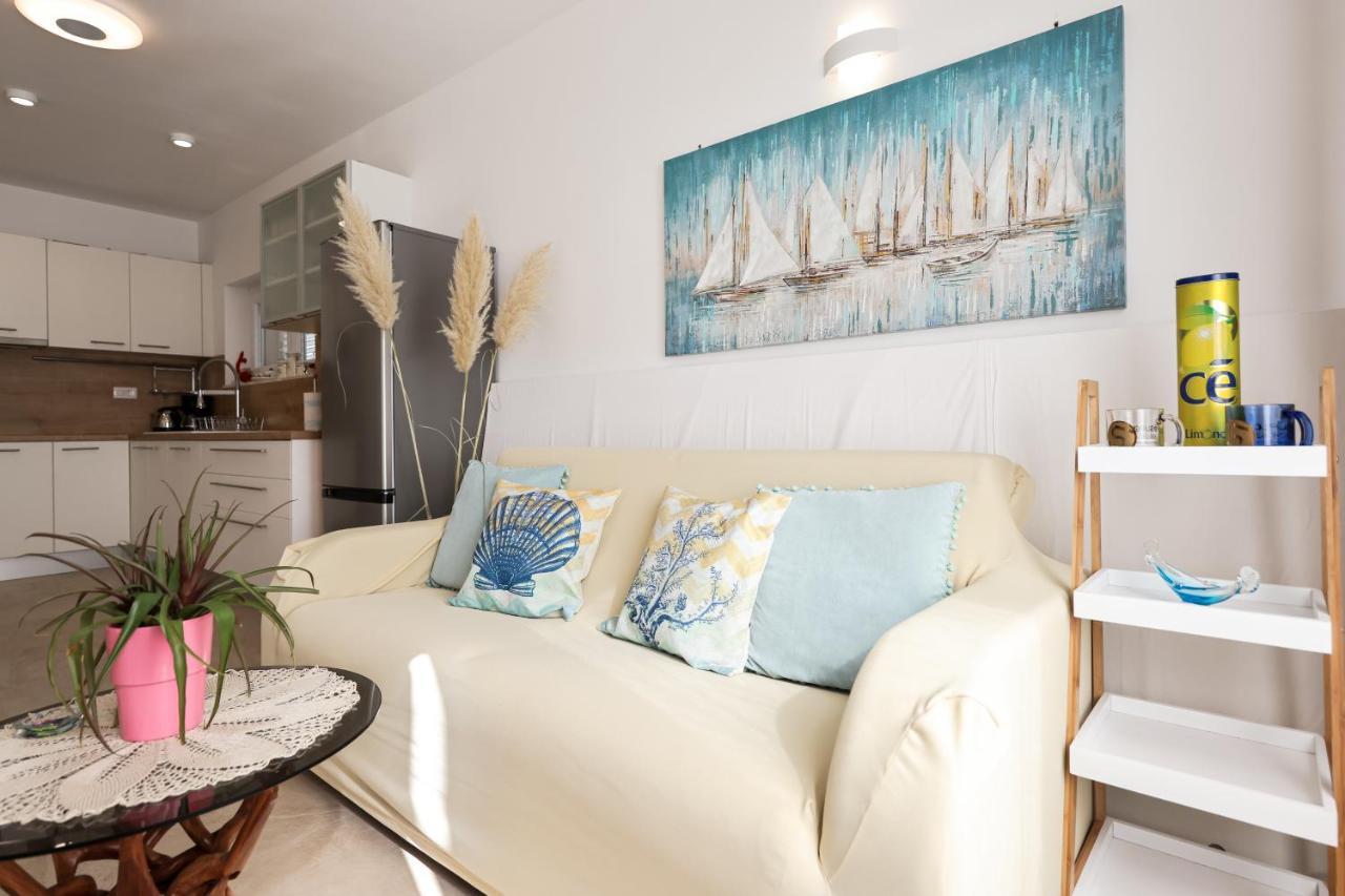 Apartment Puntamika Villa De Rosa - Ground Floor Ζαντάρ Εξωτερικό φωτογραφία