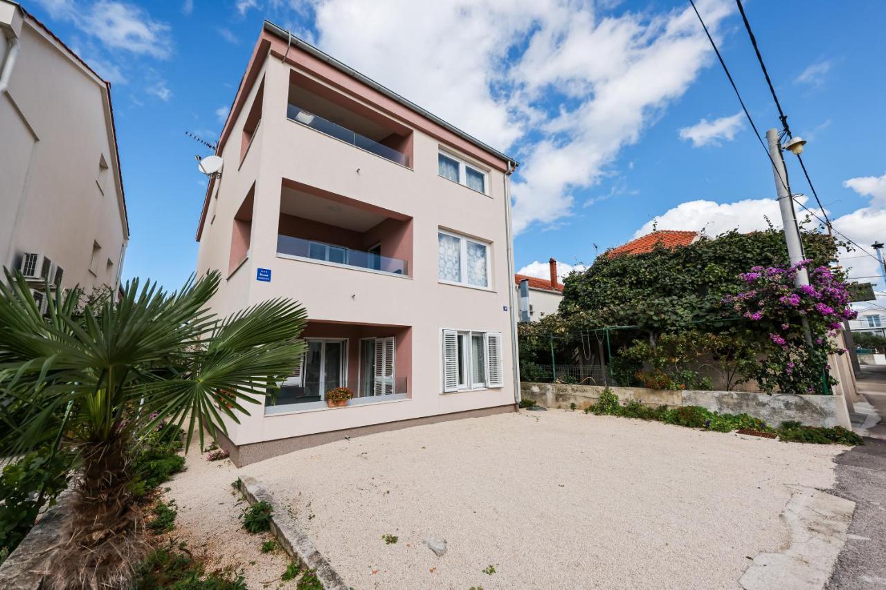 Apartment Puntamika Villa De Rosa - Ground Floor Ζαντάρ Εξωτερικό φωτογραφία